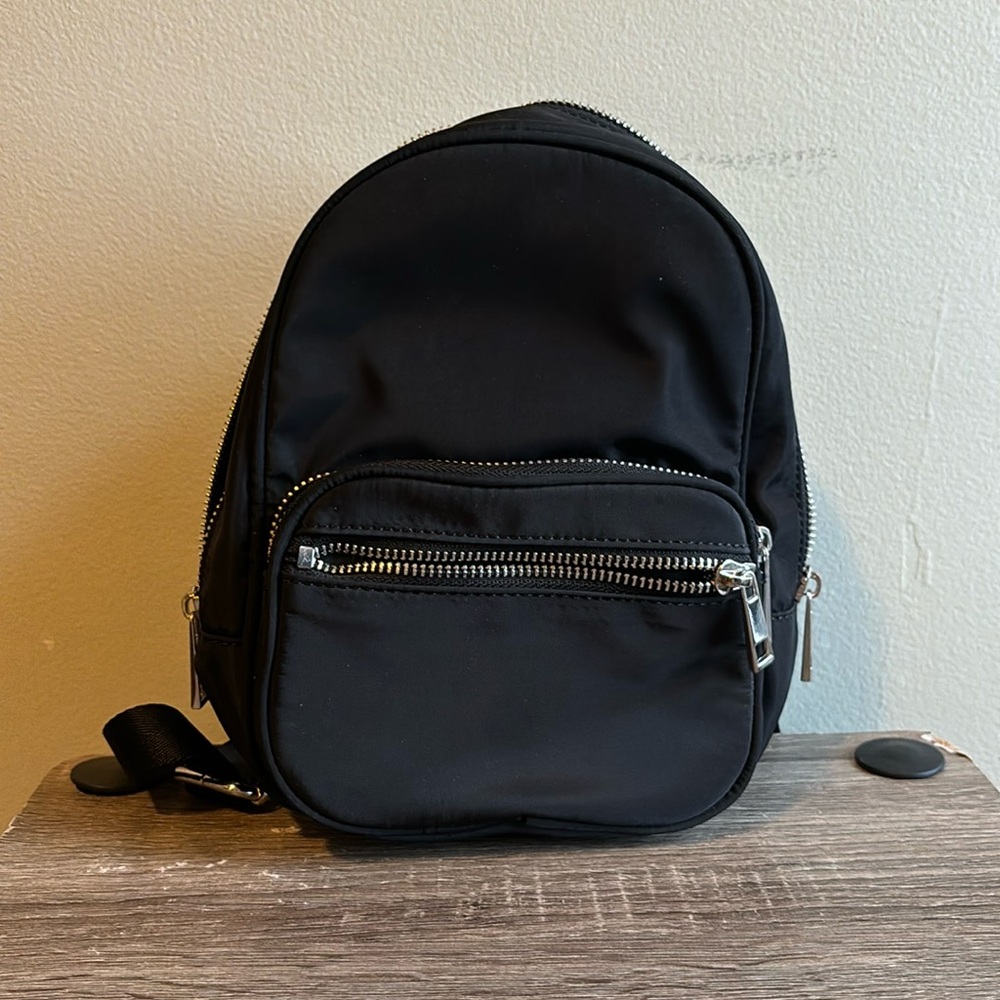 COPY - Mini Backpack Forever 21